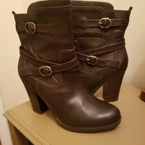 Style & Co Amelia boots